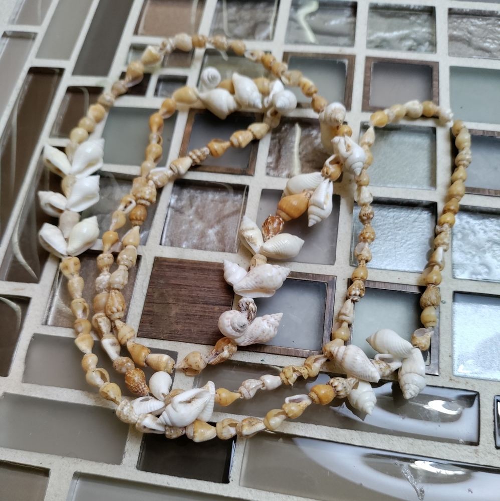 Vintage Sea Shell Necklace-a2